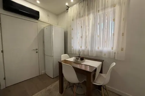 Rent, two bedroom apartment, 40m², Lisičji Potok, Beograd - image 5