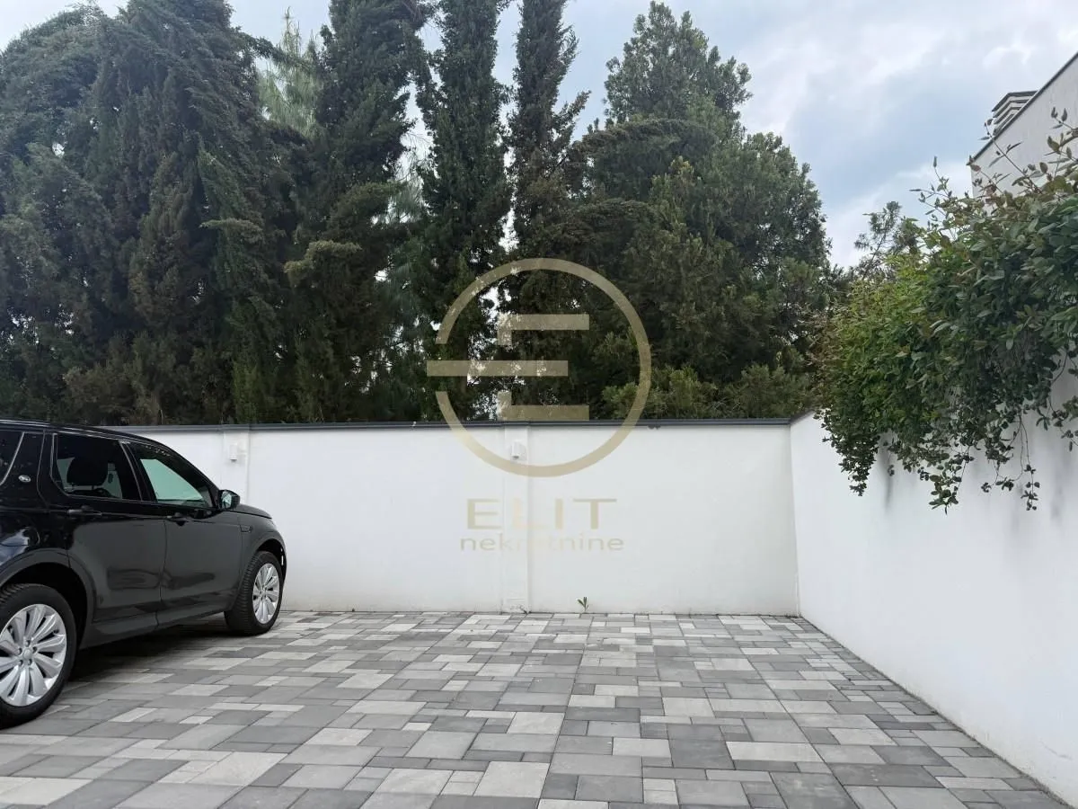 Prodaja, stan, 136m², Bulevar Evrope, Novi Sad Sve Podlokacije