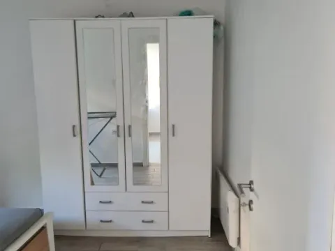 Izdavanje, dvosoban stan, 40m², Savski Venac, Beograd - image 4