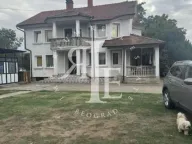 Izdavanje, kuća, 340m², Zemun Sve Podlokacije, Beograd - image 12
