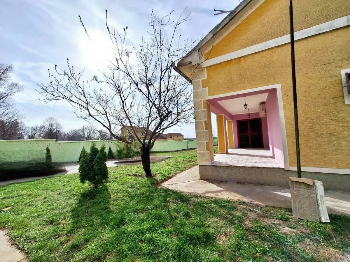 Prodaja, kuća, 412m², Belegiš, Stara Pazova