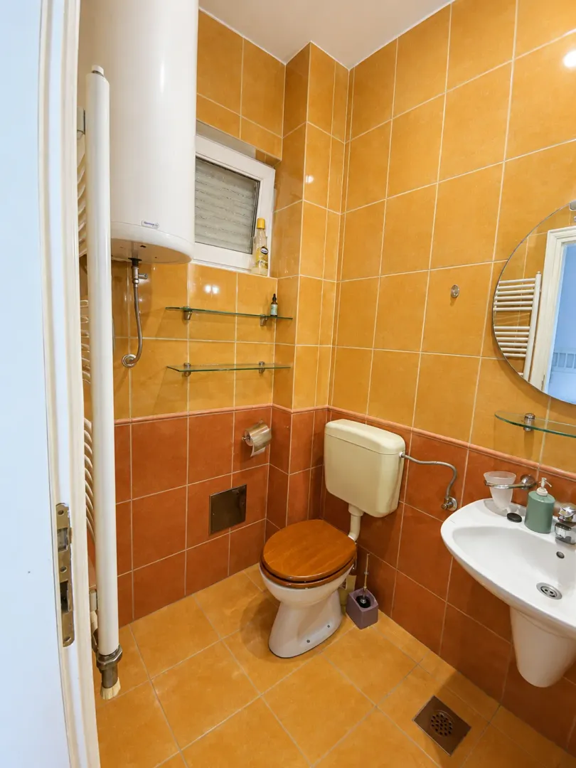 Izdavanje, trosoban stan, 118m², Gorica C, Podgorica