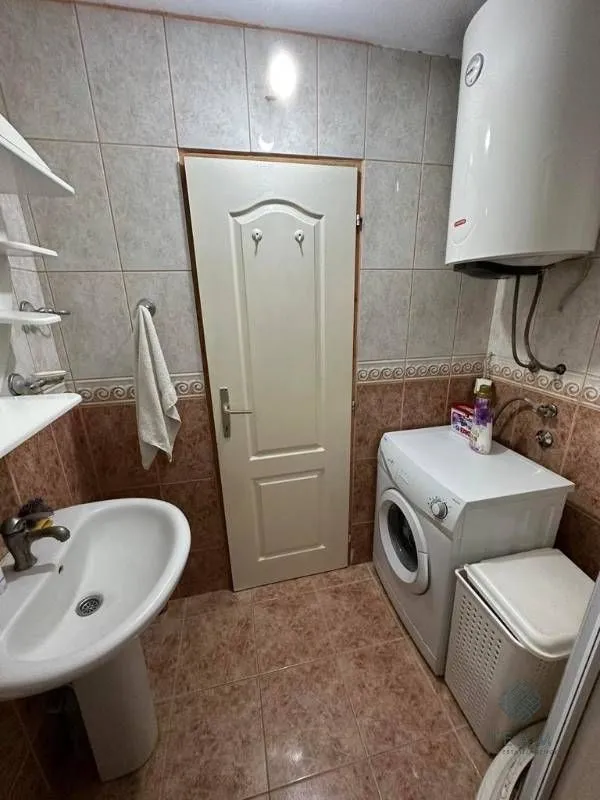 Rent, apartment, 74m², Centar, Bar