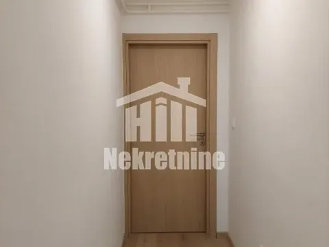 Izdavanje, trosoban stan, 100m², Petlovo Brdo, Beograd - image 4