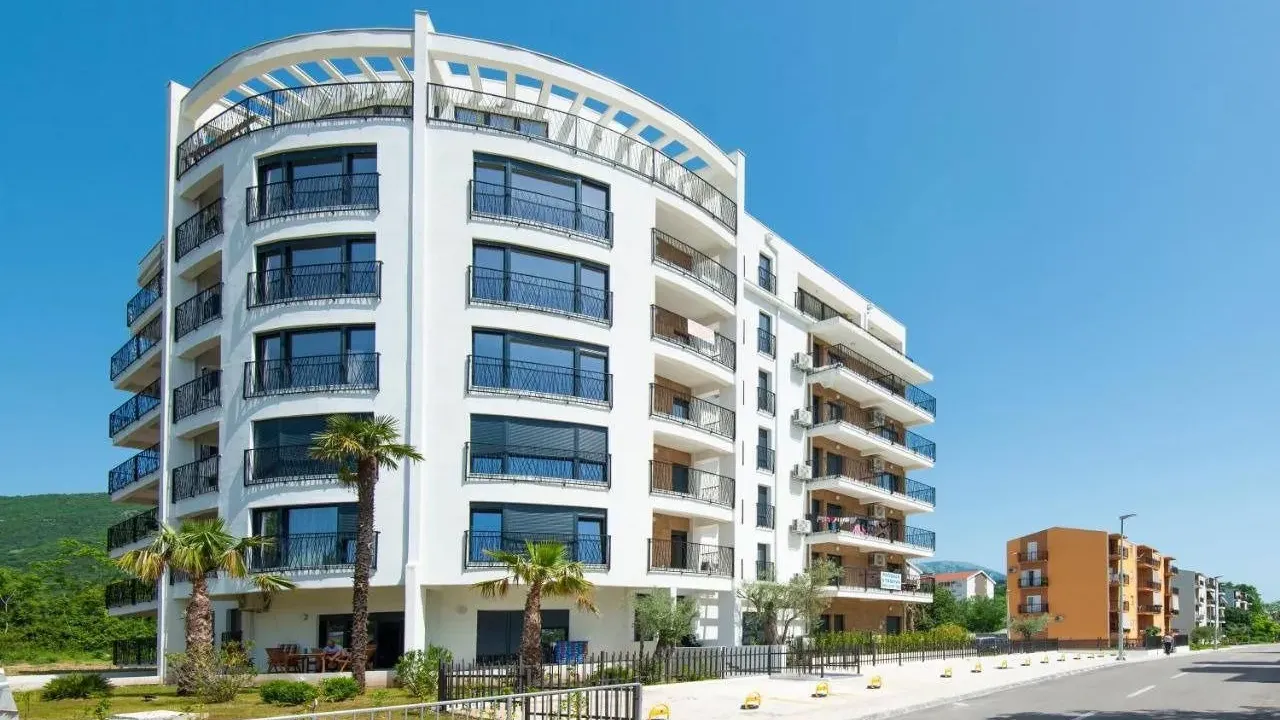 Sale, two bedroom apartment, 64m², Seljanovo, Tivat