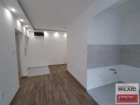 Sale, two bedroom apartment, 58m², Detelinara, Novi Sad Sve Podlokacije