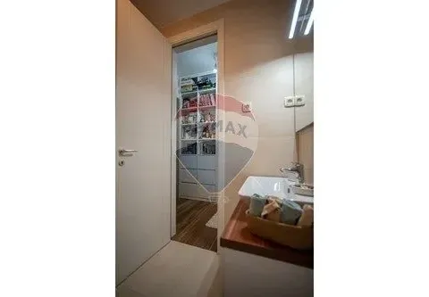 Rent, one bedroom apartment, 43m², Gornja Lastva, Tivat - image 17