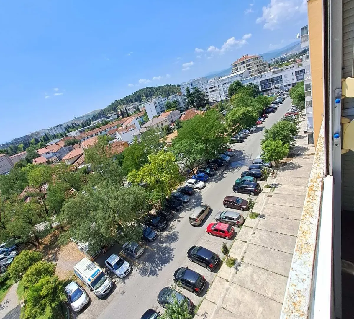 Izdavanje, dvosoban stan, 65m², Pejton, Podgorica