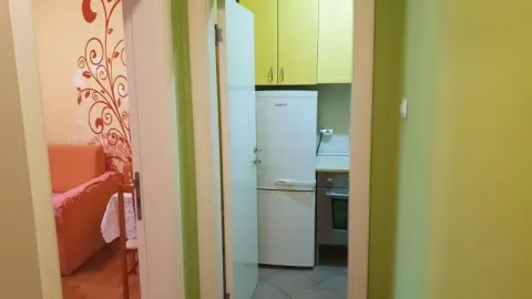 Izdavanje, dvosoban stan, 37m², Sajmište, Novi Sad - image 5