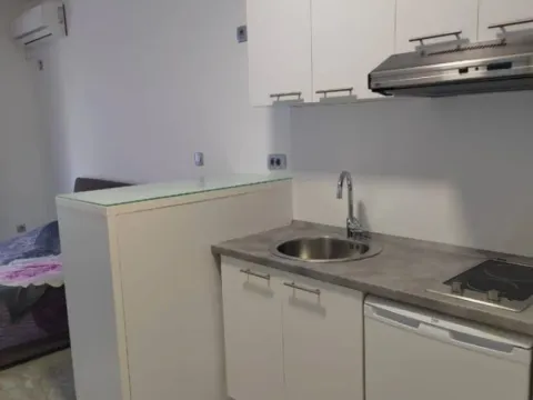 Rent, studio apartment, 27m², Bečići, Budva - image 2
