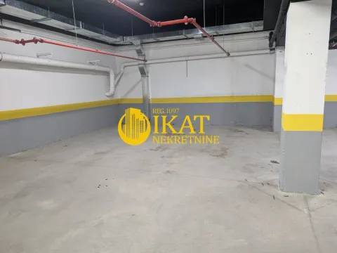 Prodaja, četvorosoban stan, 149m², Vračar Centar, Vračar Sve Podlokacije - image 16