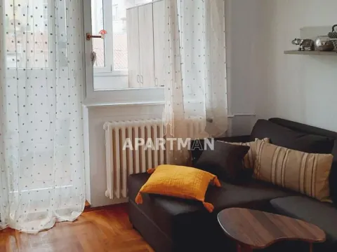 Izdavanje, jednosoban stan, 38m², Stari Grad, Beograd - image 2