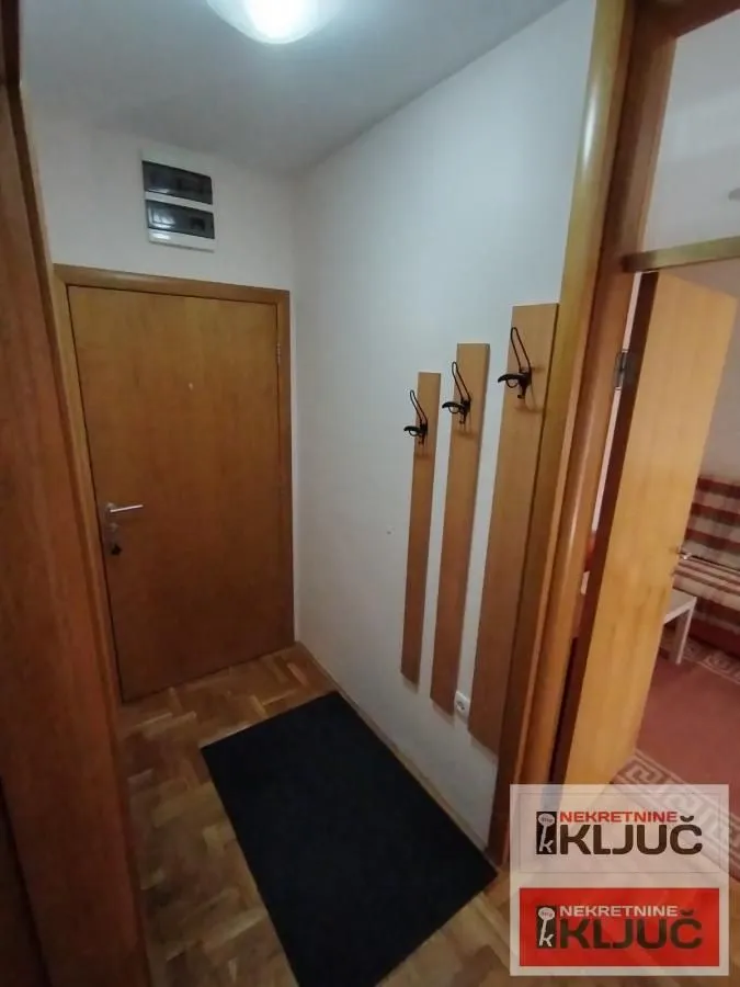 Izdavanje, jednosoban stan, 35m², Nova Detelinara, Novi Sad Sve Podlokacije