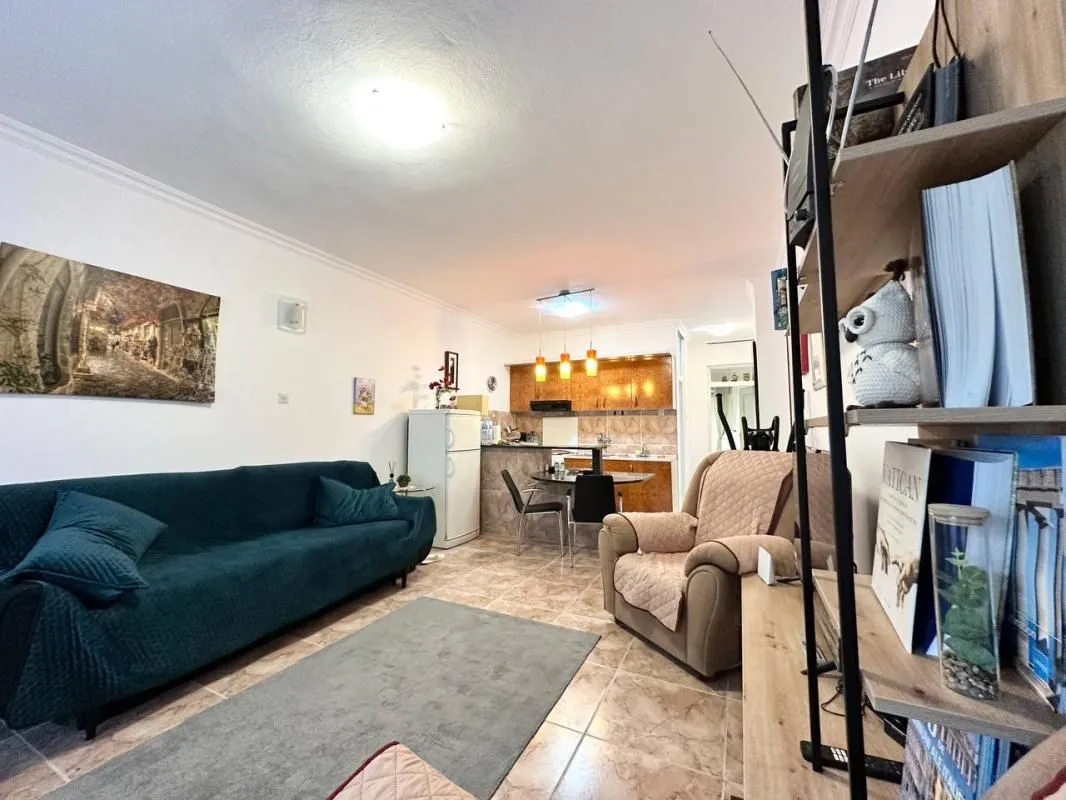 Sale, one bedroom apartment, 50m², Sveti Stefan, Budva