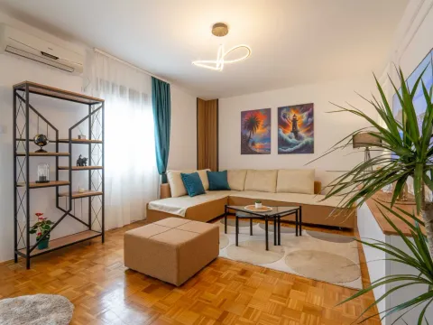 Rent, one bedroom apartment, 62m², Makedonsko naselje, Bar - image 1