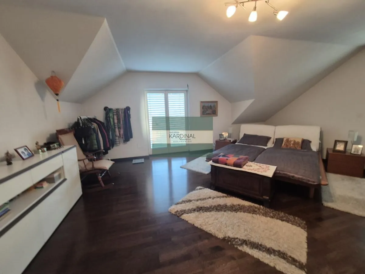 Prodaja, kuća, 528m², Budžino brdo, Jagodina