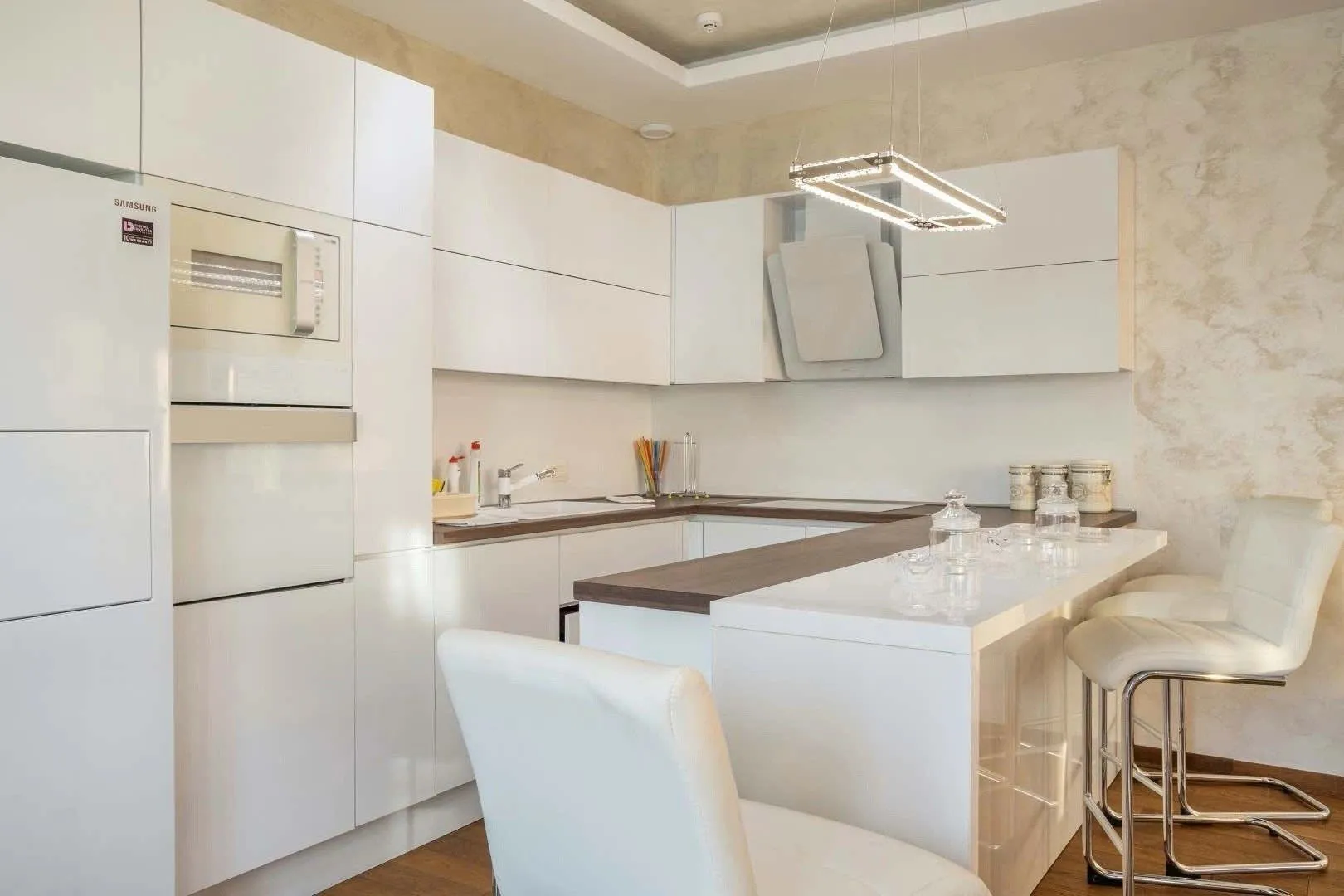Prodaja, stan, 396m², Centar, Budva