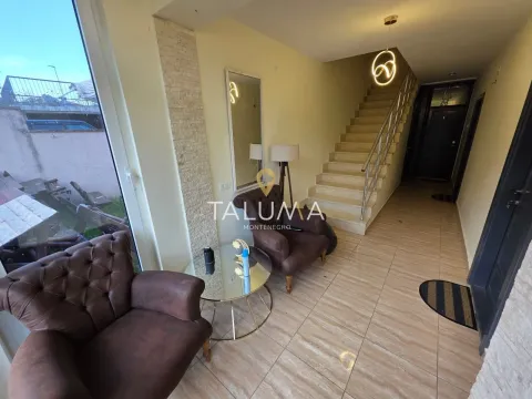 Izdavanje, poslovni prostor, 460m², Gornja Gorica, Podgorica - image 2