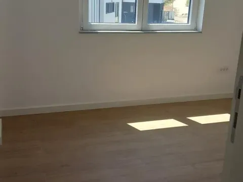 Prodaja, četvorosoban stan, 70m², Sremska Kamenica, Petrovaradin - image 5