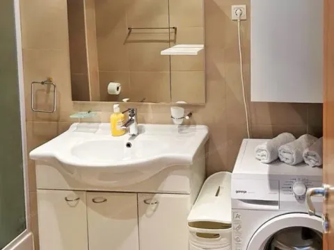 Sale, one bedroom apartment, 47m², Pržno, Budva - image 9