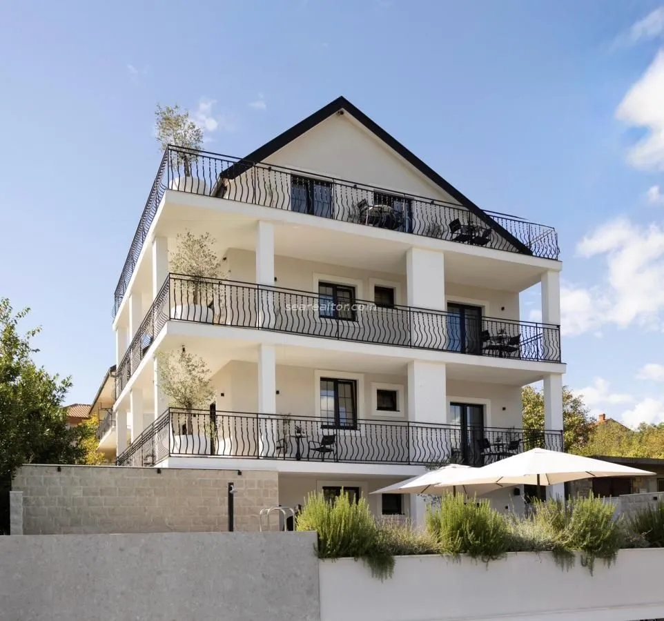 Sale, one bedroom apartment, 103m², Tivat, Crna Gora