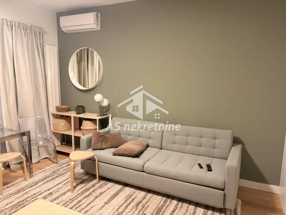 Rent, one bedroom apartment, 33m², Savski Venac, Beograd