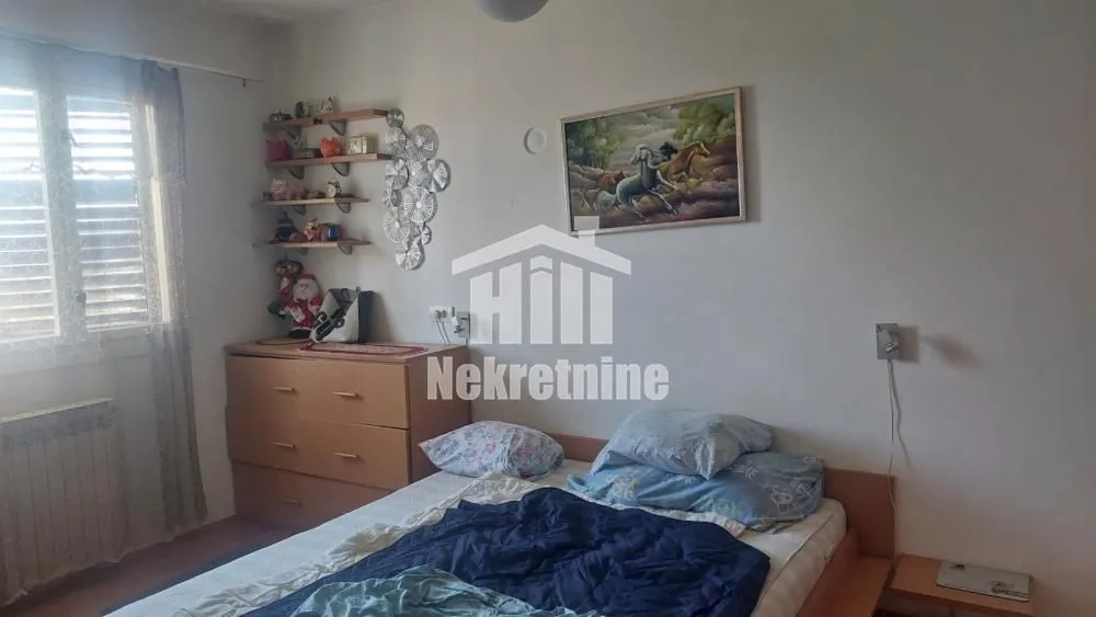 Sale, house, 250m², Voždovac Sve Podlokacije, Beograd