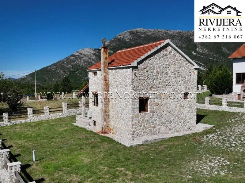 Prodaja, kuća, 57m², Vrbanj, Herceg Novi