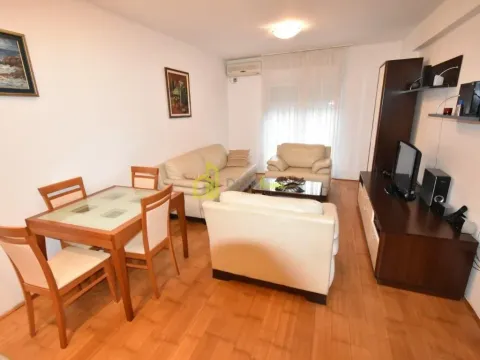Rent, one bedroom apartment, 41m², Vezirov Most, Podgorica - image 2