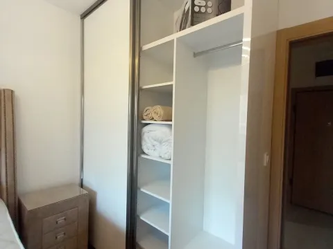 Izdavanje, jednosoban stan, 48m², City Kvart, Podgorica - image 8