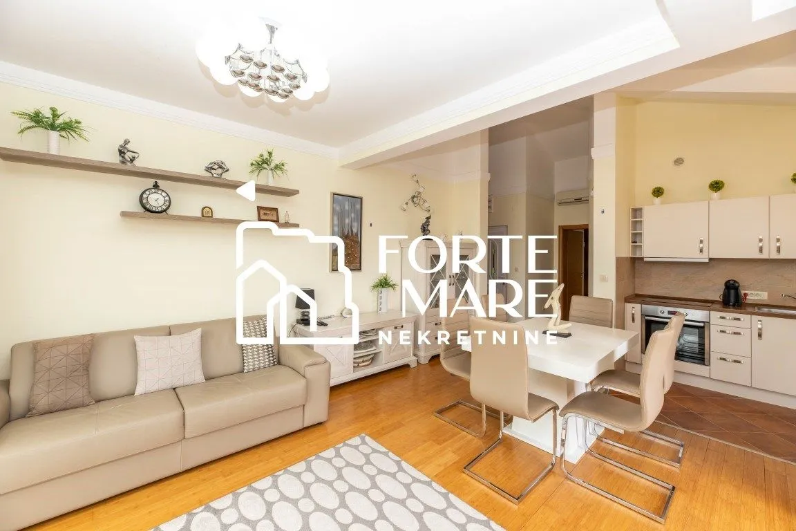 Prodaja, jednosoban stan, 75m², Đenovići, Herceg Novi