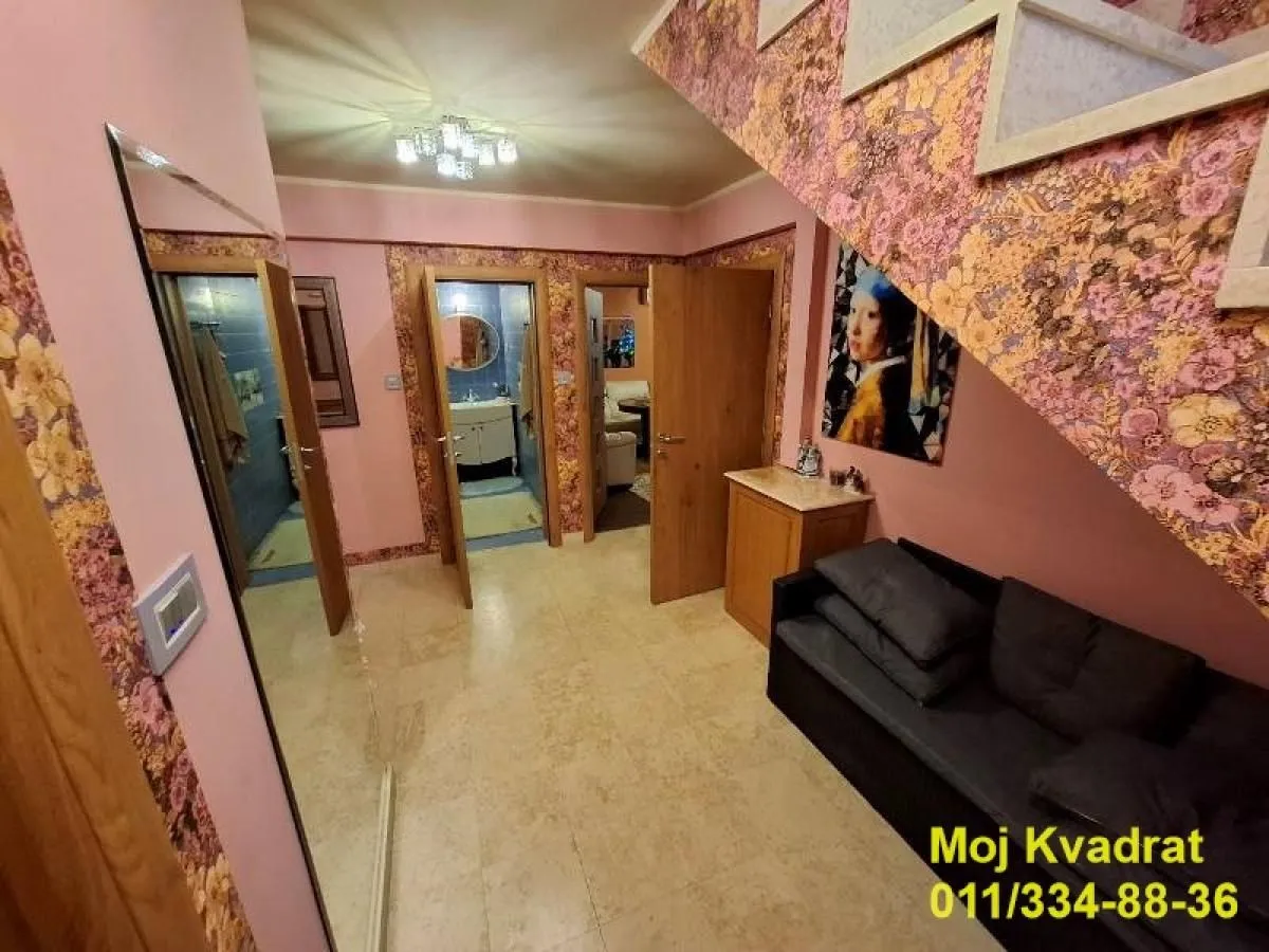 Sale, house, 300m², Sremčica, Beograd