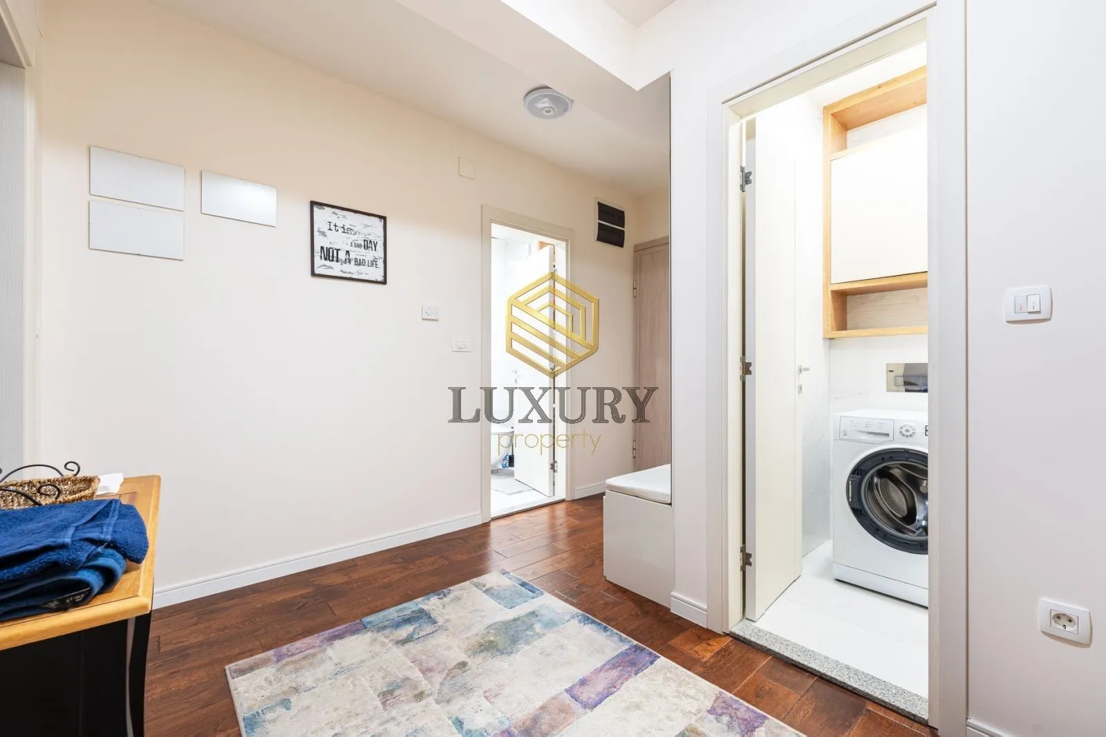 Rent, one bedroom apartment, 68m², Central Point, Podgorica