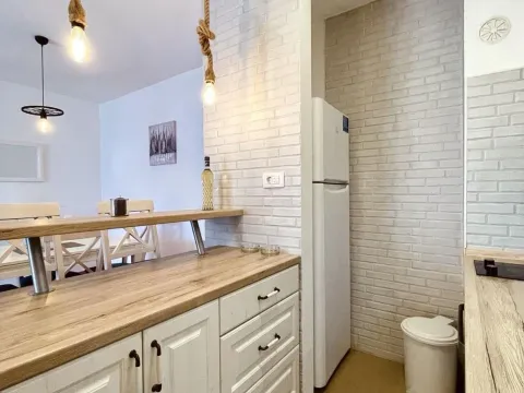 Izdavanje, jednosoban stan, 52m², Adok, Budva - image 8