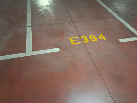 Izdavanje, parking/garaža, 13m², Central Point, Podgorica - image 1