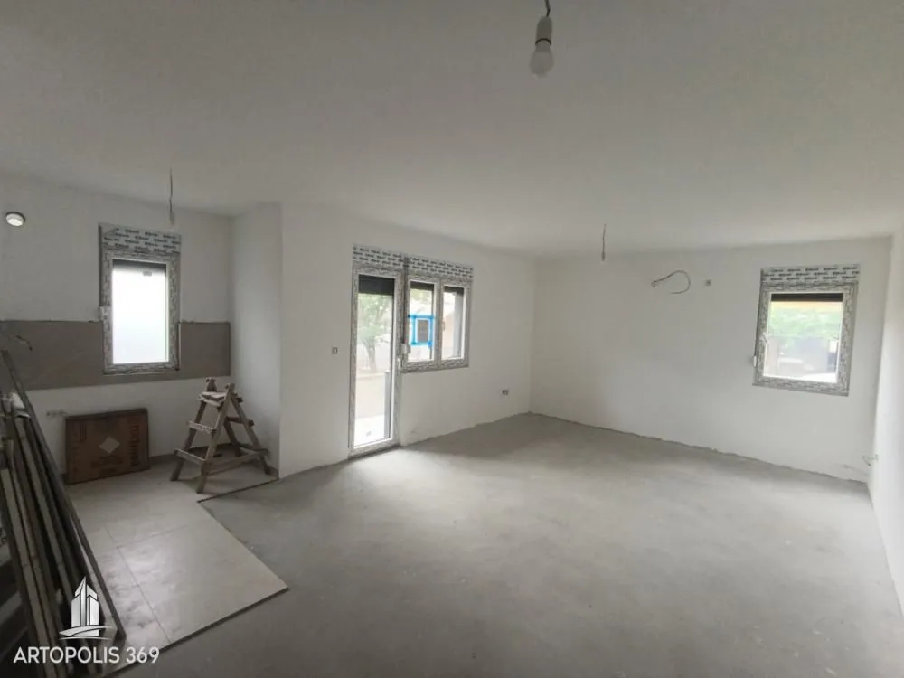 Prodaja, dvosoban stan, 61m², Ledine, Beograd