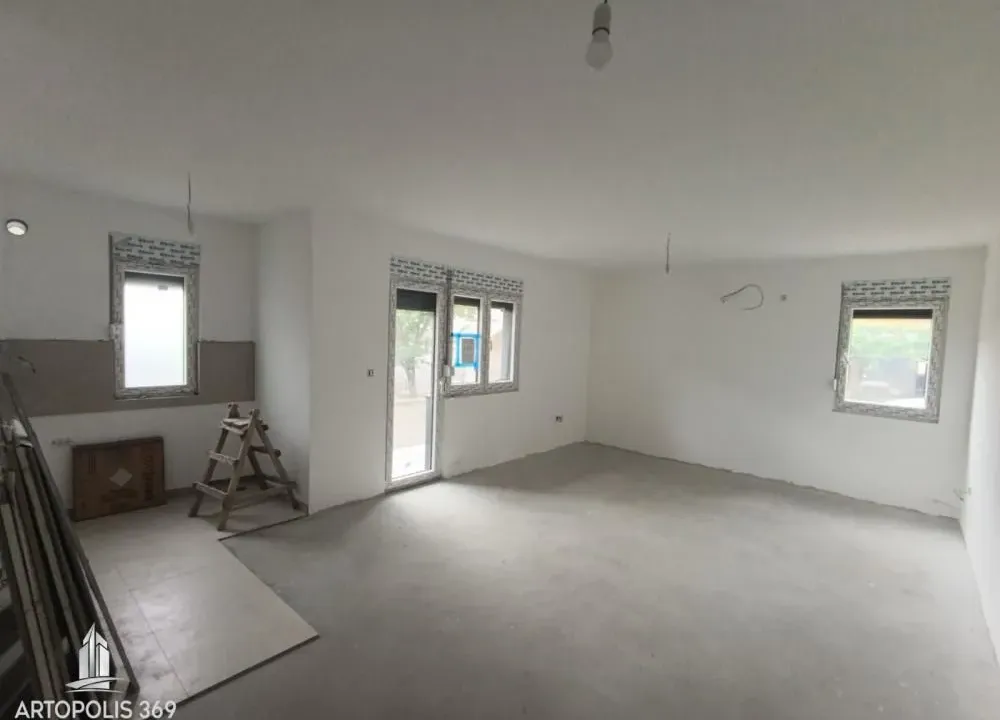 Prodaja, dvosoban stan, 61m², Ledine, Beograd