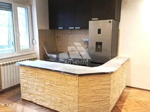 Stan in Zvezdara Sve Podlokacije