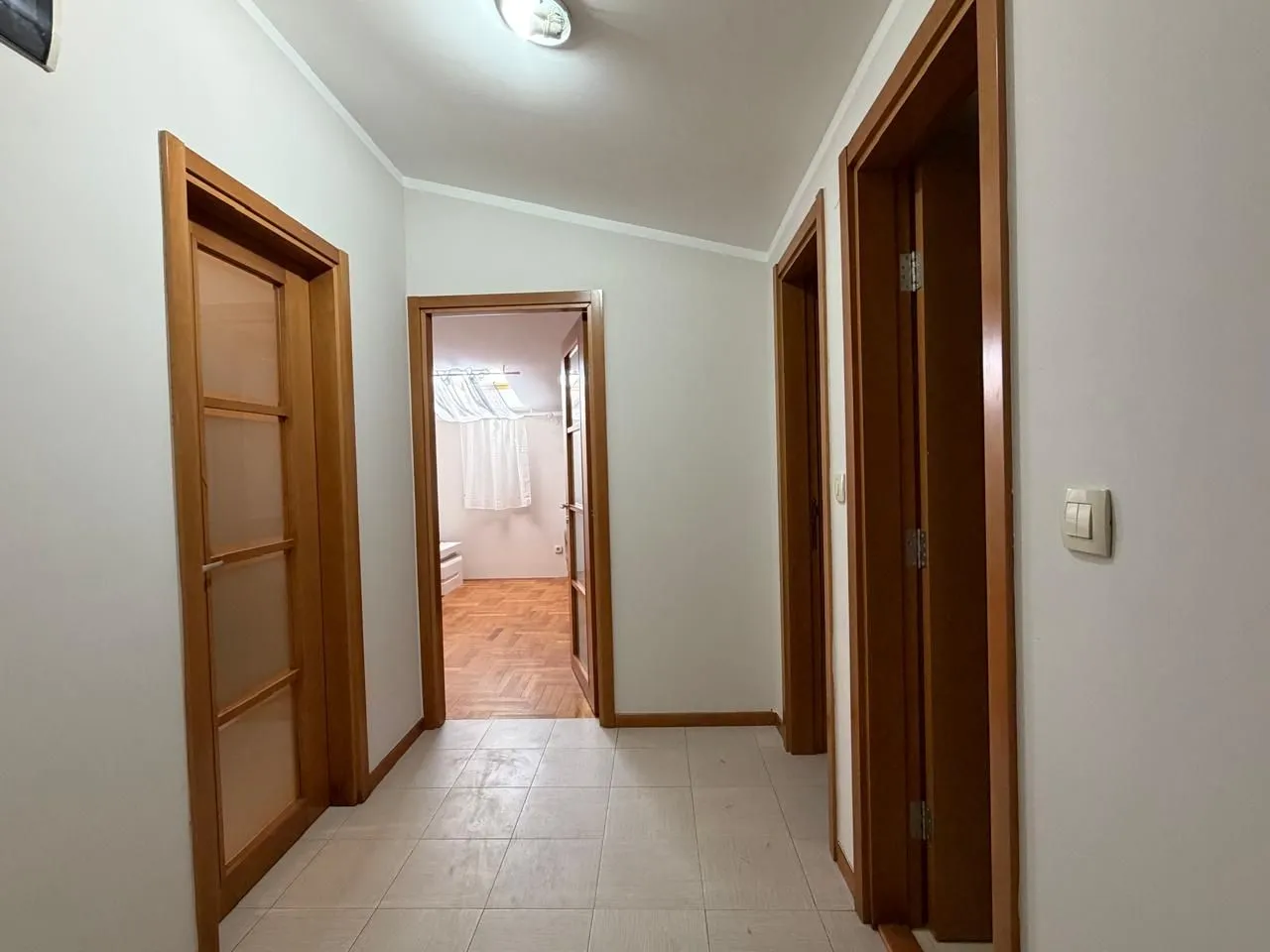Prodaja, trosoban stan, 92m², Gintaš, Podgorica