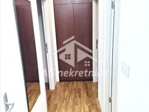 Izdavanje, četvorosoban stan, 105m², Crveni Krst, Beograd - image 19