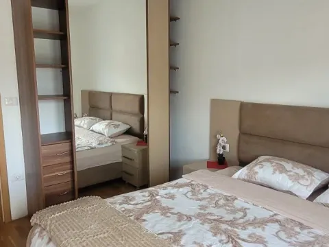 Izdavanje, jednosoban stan, 42m², City Kvart, Podgorica - image 7