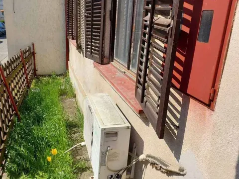 Prodaja, kuća, 58m2, Uciteljsko Naselje, Zvezdara, Beograd Prodaja, kuća, 58m2, Uciteljsko Naselje, Zvezdara, Beograd