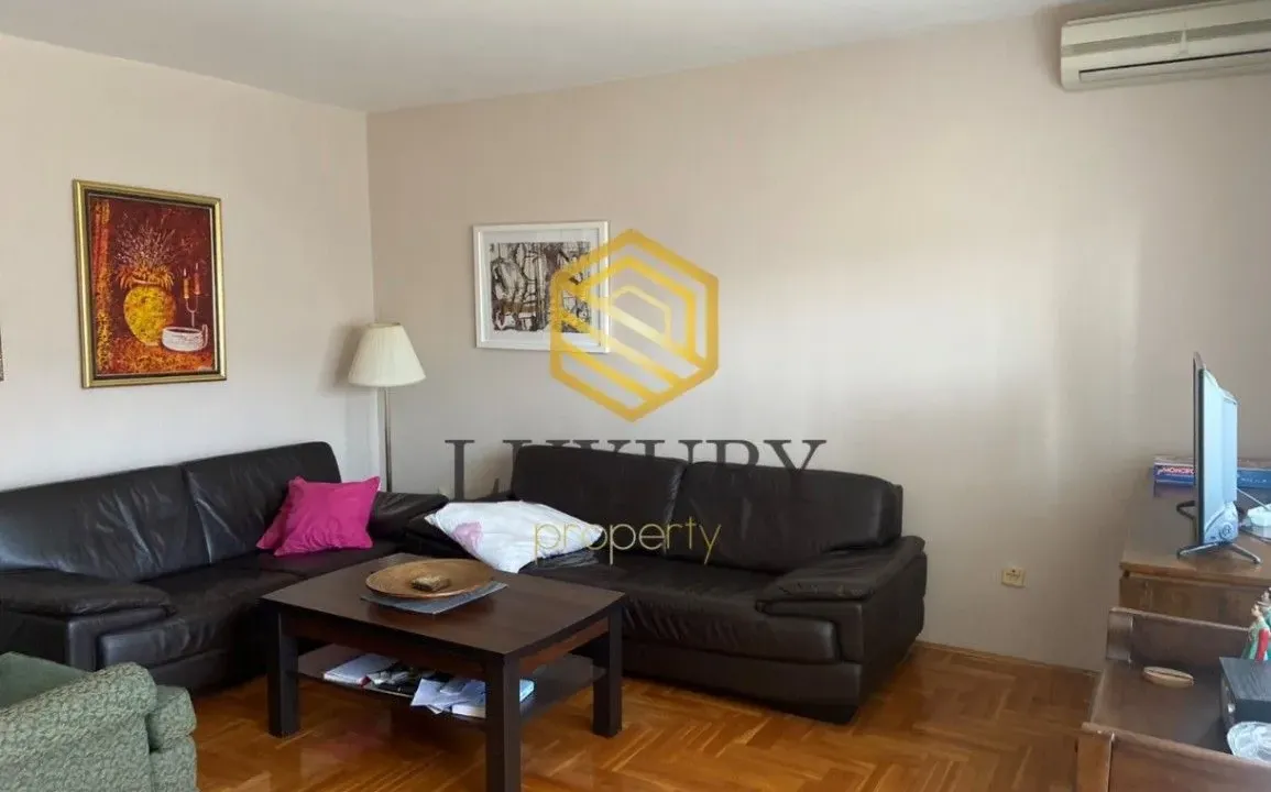 Rent, two bedroom apartment, 80m², Stari Aerodrom, Podgorica