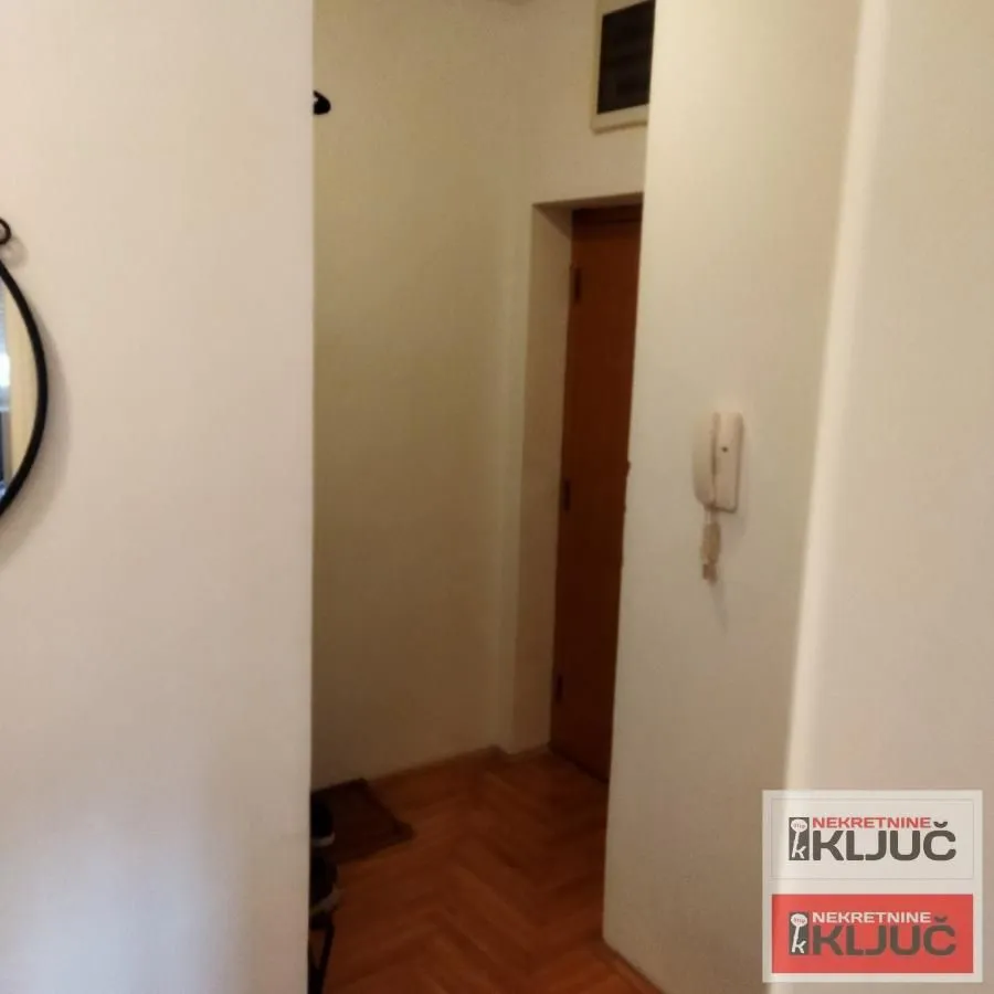 Prodaja, dvosoban stan, 44m², Socijalno, Novi Sad Sve Podlokacije