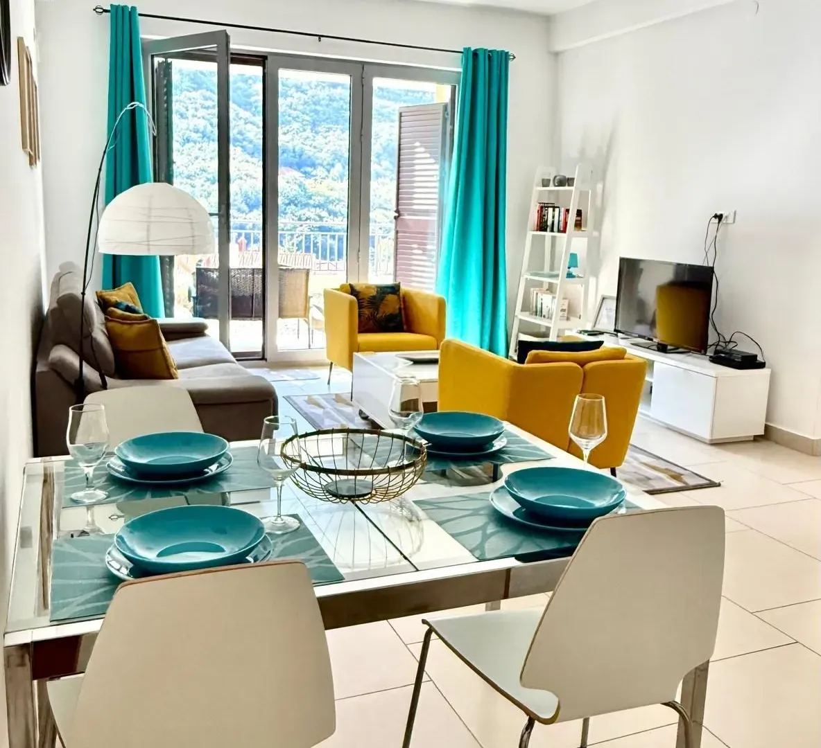Sale, one bedroom apartment, 58m², Morinj, Kotor