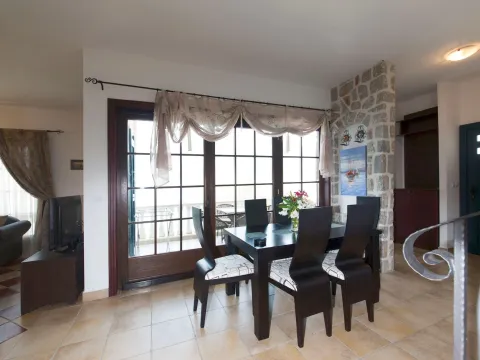 Sale, house, 235m², Kostanjica, Kotor - image 72