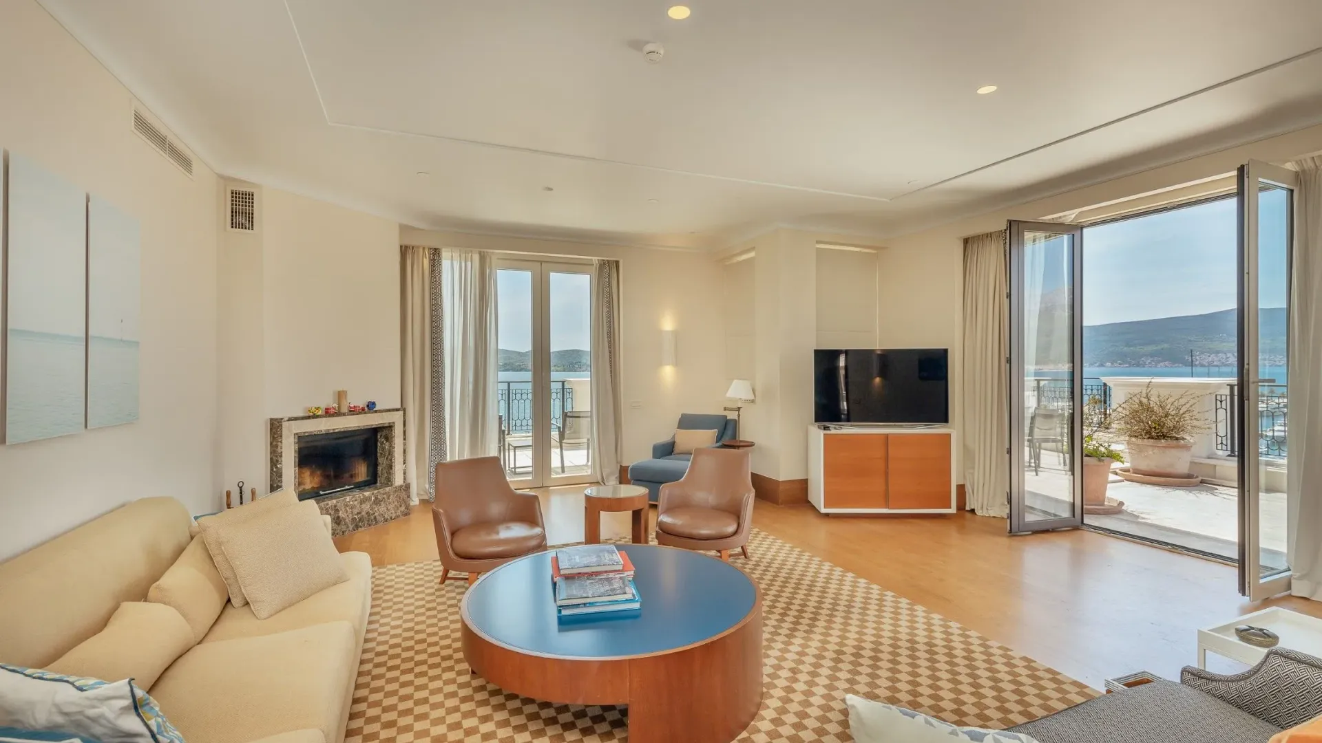 Prodaja, četvorosoban stan, 620m², Porto Montenegro, Tivat