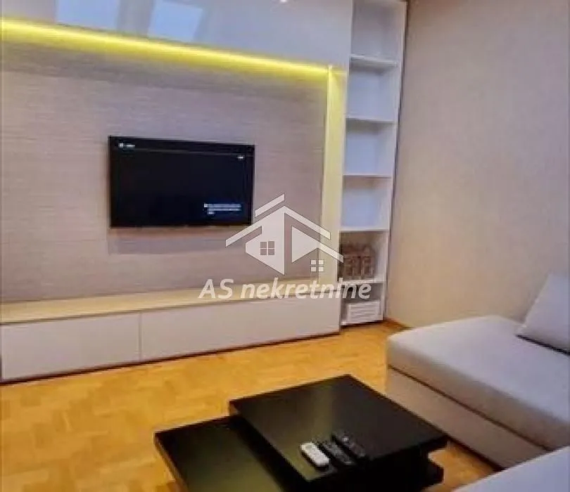 Izdavanje, dvosoban stan, 48m², Crveni Krst, Beograd