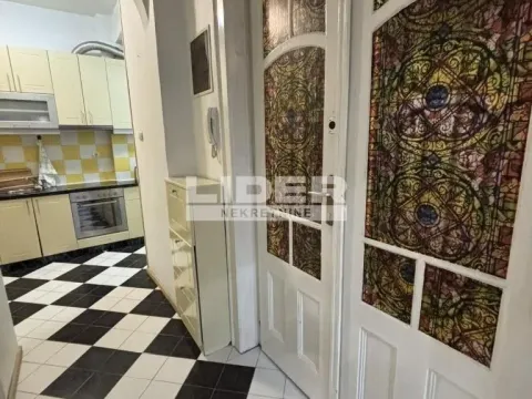Izdavanje, dvosoban stan, 55m², Stari Grad, Beograd - image 14