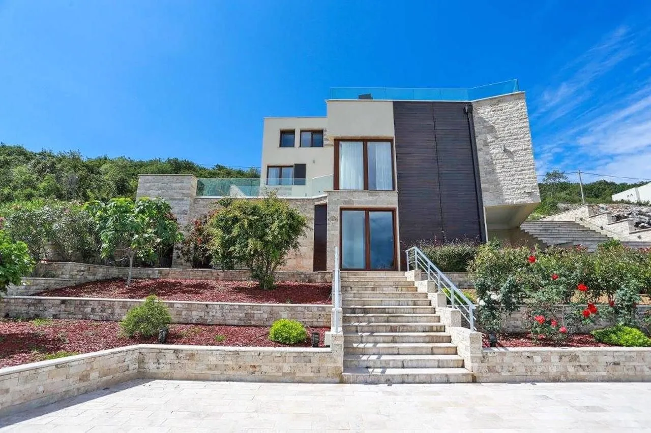 Sale, house, 517m², Krašići, Tivat